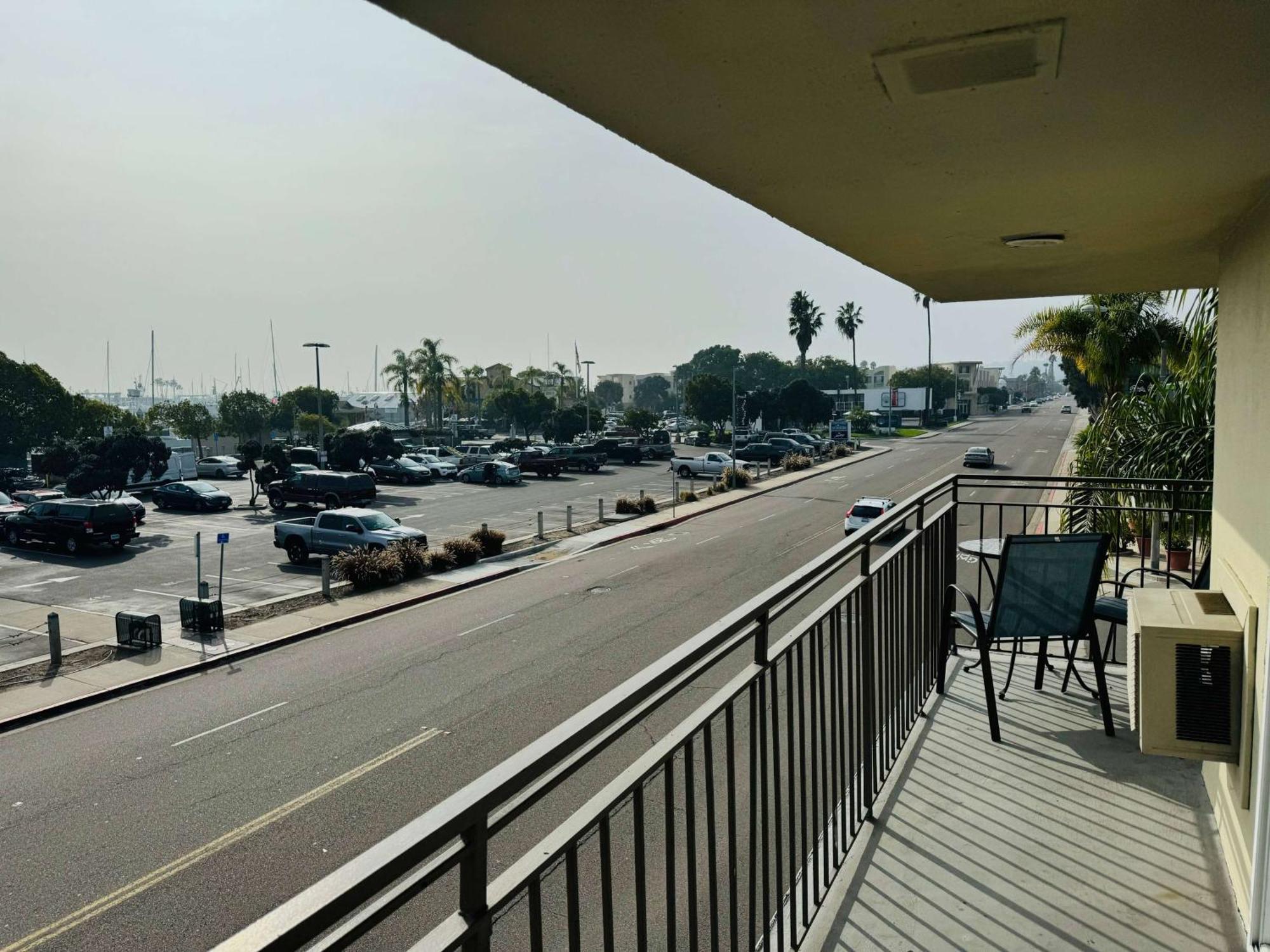 Ramada By Wyndham San Diego Airport Exterior foto